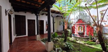 Charming family home for rent in condominium near Antigua