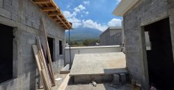 House for Sale with a Terrace and Premium Amenities