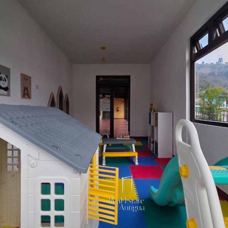 House for Sale in a Condominium – 12 Minutes from Antigua Guatemala
