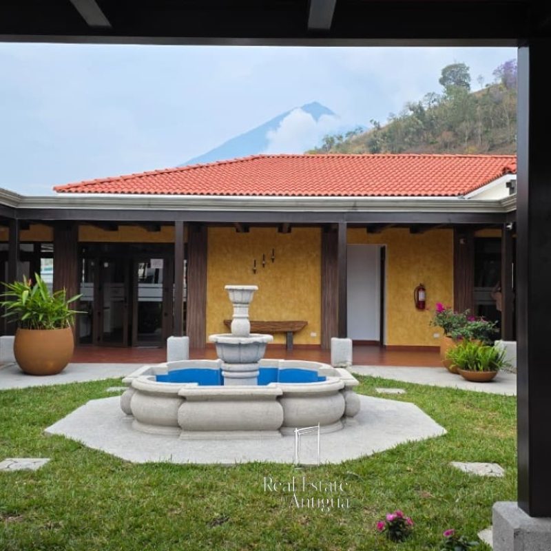 House for Sale in a Condominium – 12 Minutes from Antigua Guatemala
