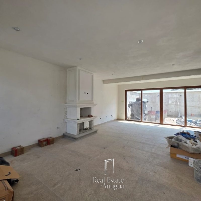 Beautiful Park-Facing Corner Home with Garden, Pool & Pergola