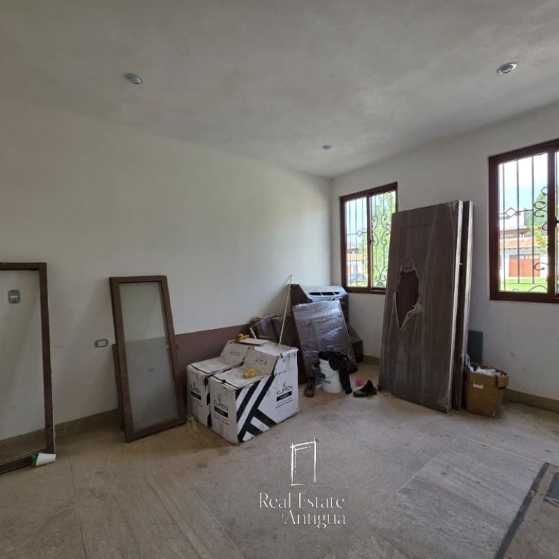 Beautiful Park-Facing Corner Home with Garden, Pool & Pergola