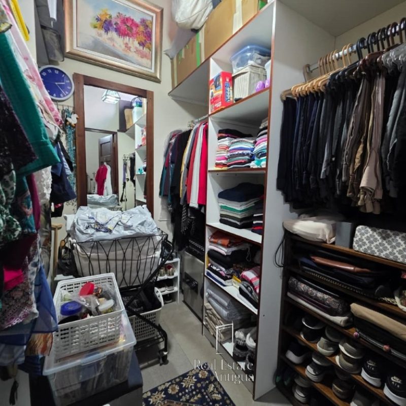 Linda Casa en Venta Ubicada a 10 Minutos del Centro de Antigua