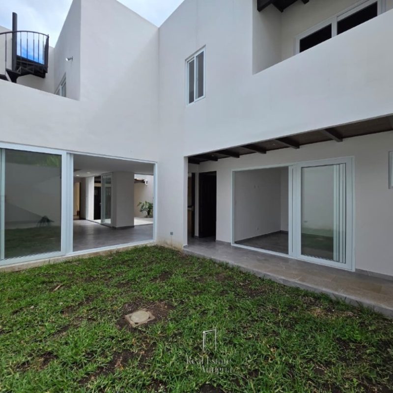 A Home with a Unique and Functional Design