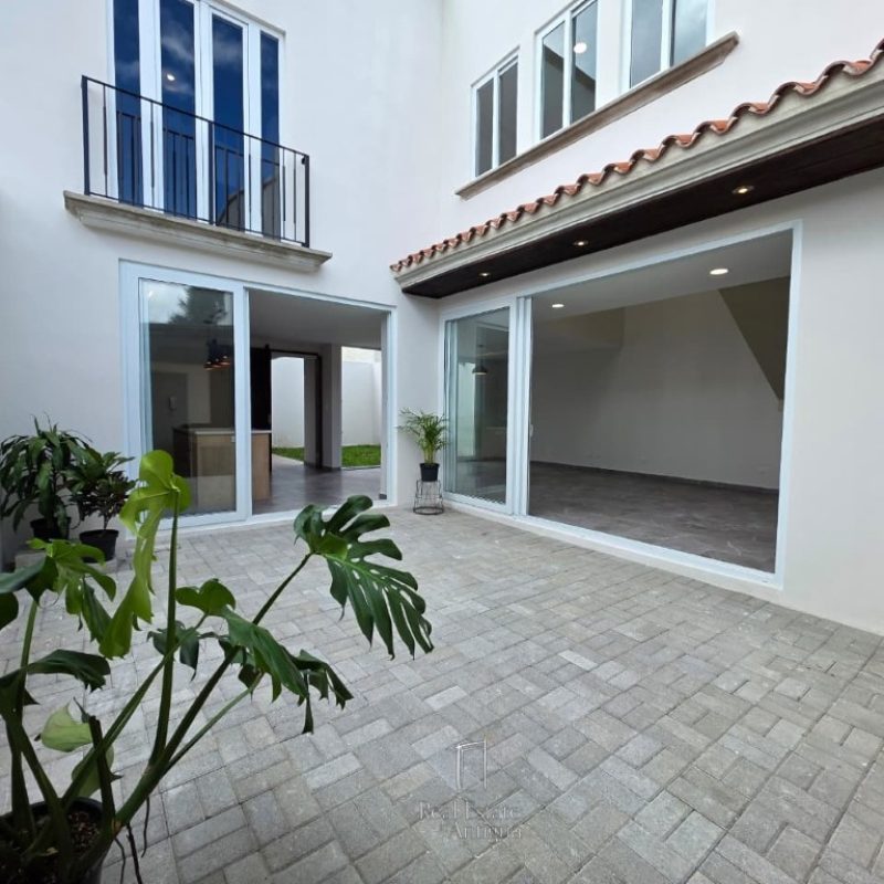 A Home with a Unique and Functional Design