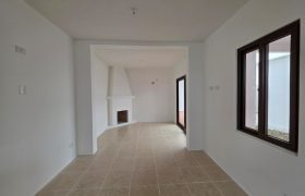 Hermosa Casa de 5 Dormitorios en Renta con Chimenea y Jardín