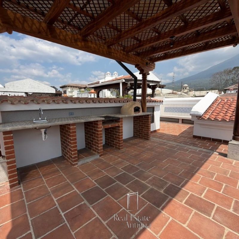 Charming One-Level Home for Rent