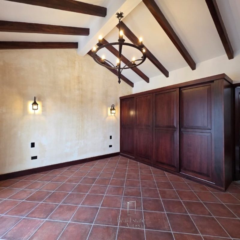Refuge of Elegance in Hacienda del Comendador