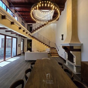 Refugio de Elegancia en Hacienda del Comendador