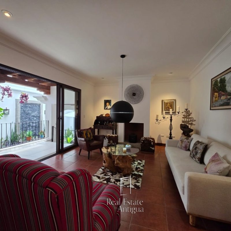 House for Sale in El Cortijo de Las Flores – Antigua Guatemala