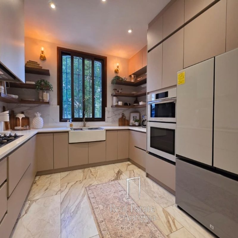 Casa en Venta con Vistas  – Cerca de Antigua Guatemala