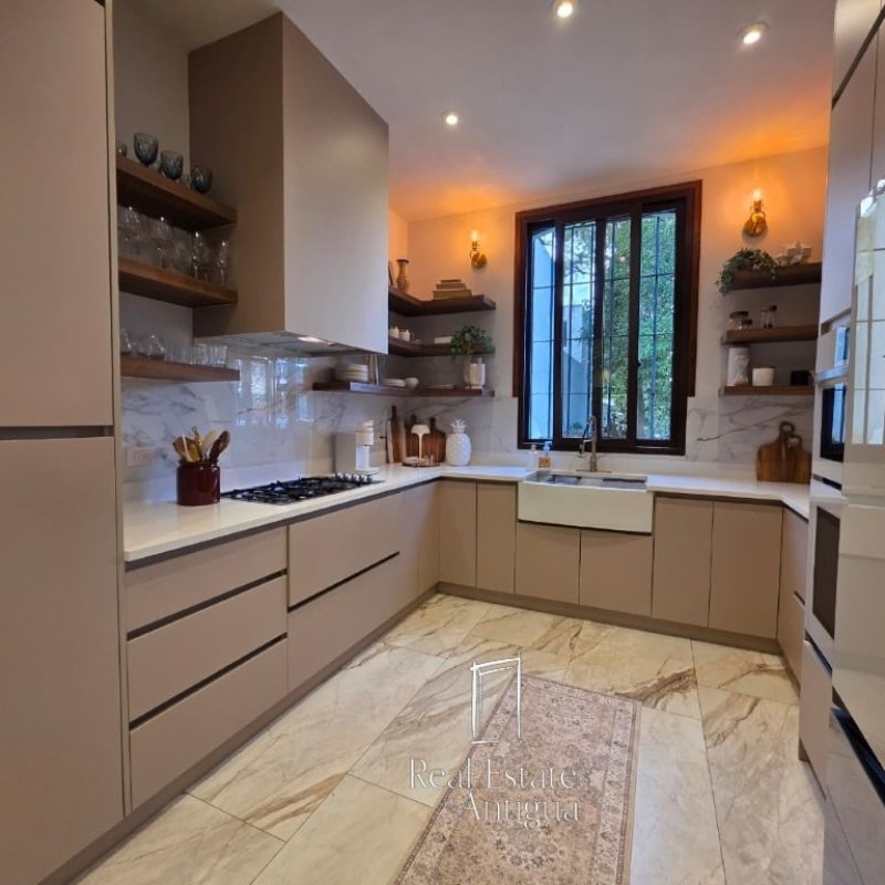 Casa en Venta con Vistas  – Cerca de Antigua Guatemala