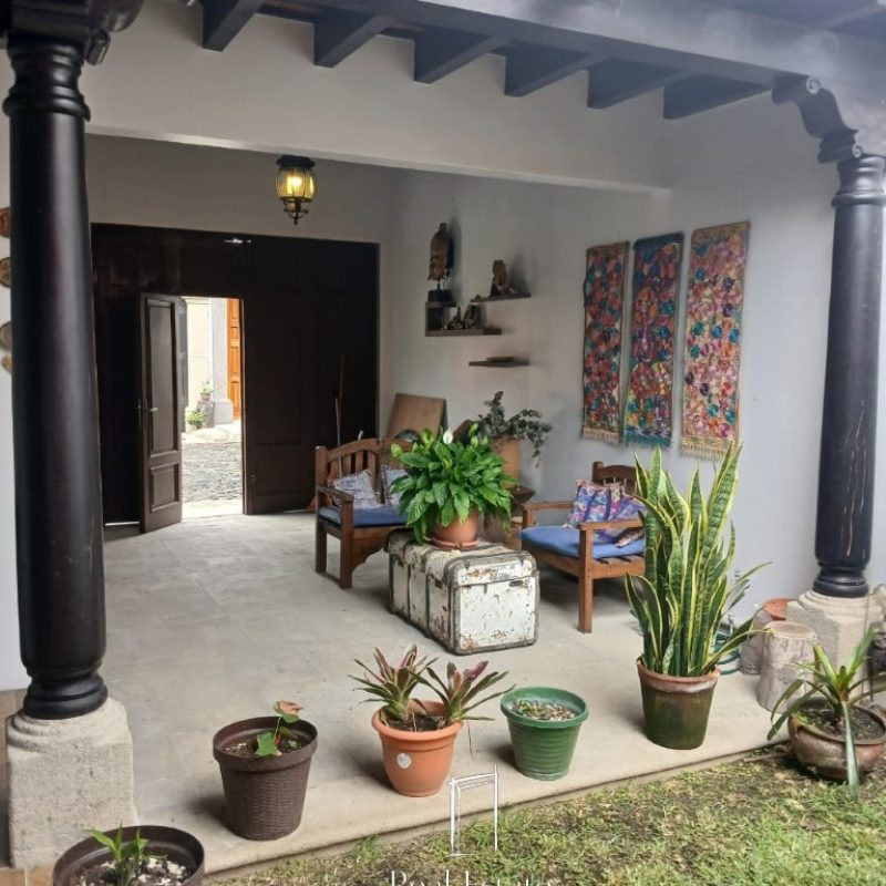 Hermosa casa de estilo colonial