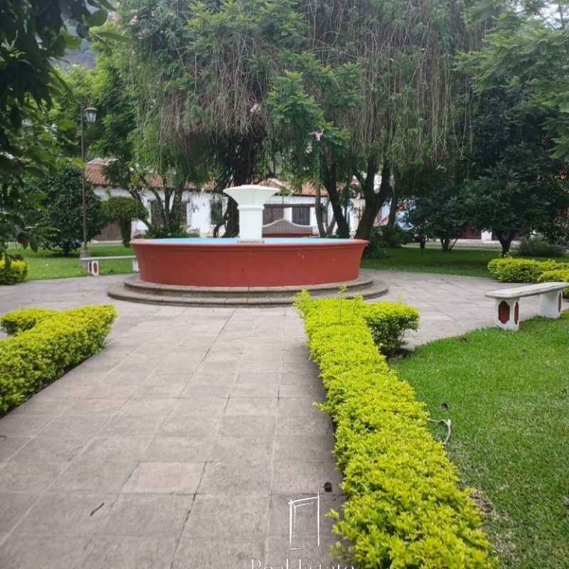 Hermosa casa de estilo colonial