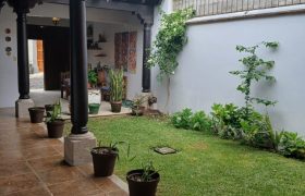 Beautiful colonial-style house for rent just 5 minutes from downtown La Antigua Guatemala.