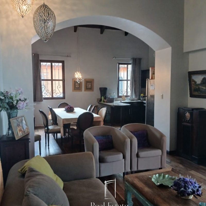 Hermosa casa de estilo colonial