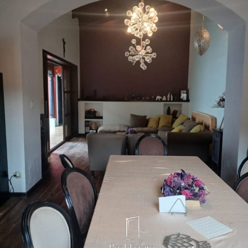 Hermosa casa de estilo colonial