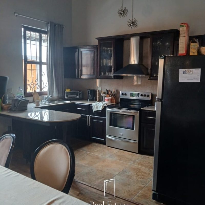 Hermosa casa de estilo colonial