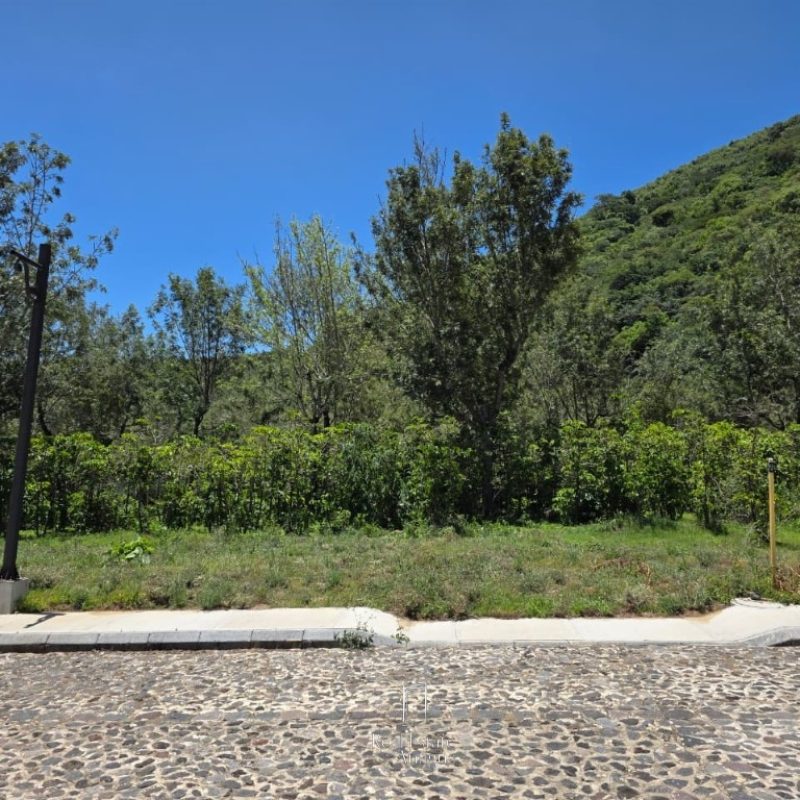 Lot for Sale in Residencial Los Apóstoles – Antigua Guatemala
