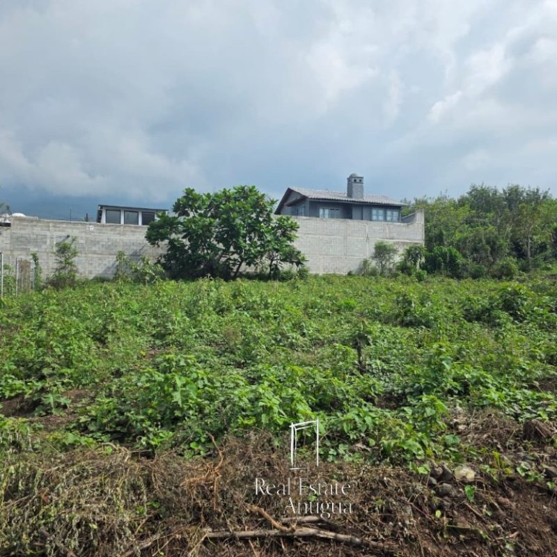 Investment Lot 10 Minutes from Antigua Guatemala
