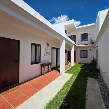 House for Sale with 120 m² of Floor Area,  4 Bedrooms, 12 minutes from Antigua
