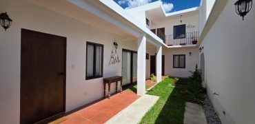 House for Sale with 120 m² of Floor Area,  4 Bedrooms, 12 minutes from Antigua