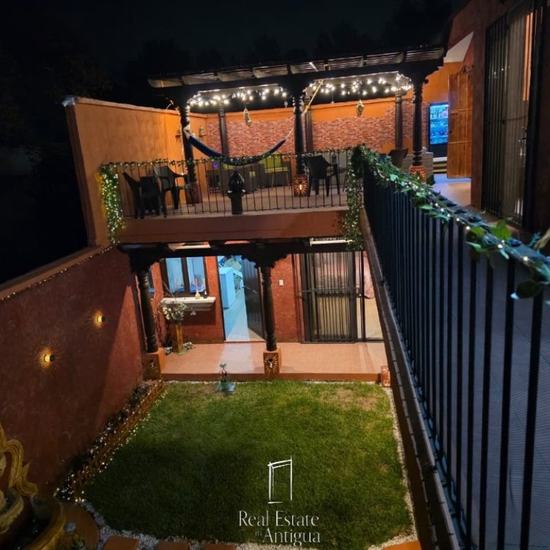 House for Sale in Antigua Gardens with Terrace and Panoramic Views