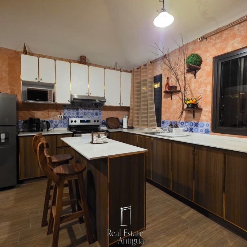 House for Sale in Antigua Gardens with Terrace and Panoramic Views