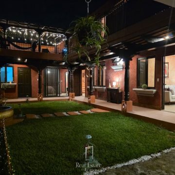 House for Sale in Antigua Gardens with Terrace and Panoramic Views