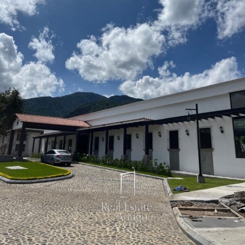 Lot for Sale in Los Apóstoles Residential Community, Across from the Clubhouse