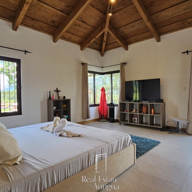 Modern Colonial House for Sale Near Antigua