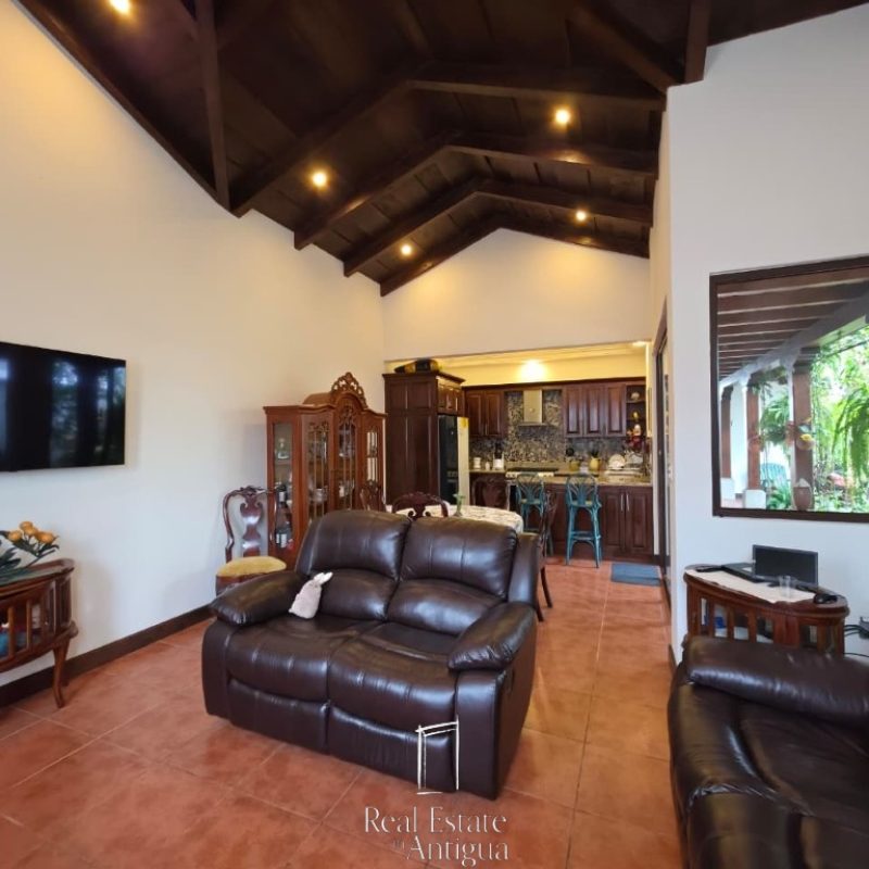 Colonial-Style Home with Dome, Fountain and Spectacular Views in Los Franciscanos Residential