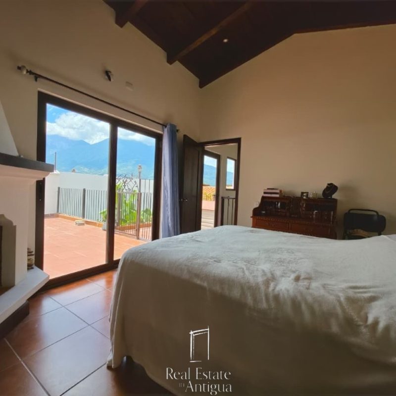 Colonial-Style Home with Dome, Fountain and Spectacular Views in Los Franciscanos Residential