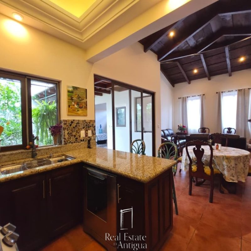 Colonial-Style Home with Dome, Fountain and Spectacular Views in Los Franciscanos Residential
