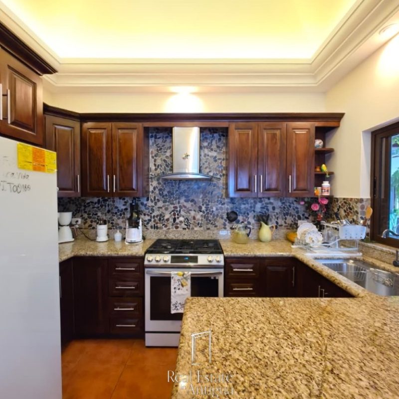 Colonial-Style Home with Dome, Fountain and Spectacular Views in Los Franciscanos Residential