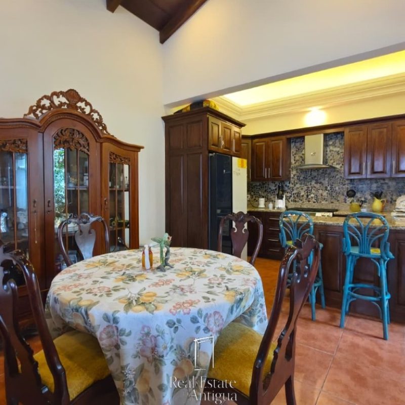 Colonial-Style Home with Dome, Fountain and Spectacular Views in Los Franciscanos Residential