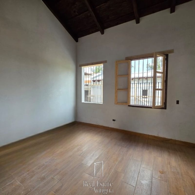 Vive la Esencia Colonial Cerca de Antigua en Portal de Las Rosas Uno