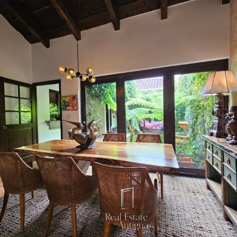 Charming Corner Home Just 7 Minutes from Antigua