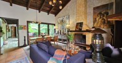 Charming Corner Home Just 7 Minutes from Antigua